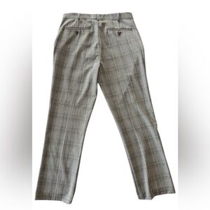 TravelSmart Roundtree & Yorke gray plaid dress pants Men’s 32 x 30